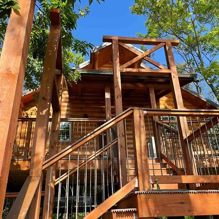 Cricket Hill Treehouse By Amish Country Lodging Millersburg Zewnętrze zdjęcie
