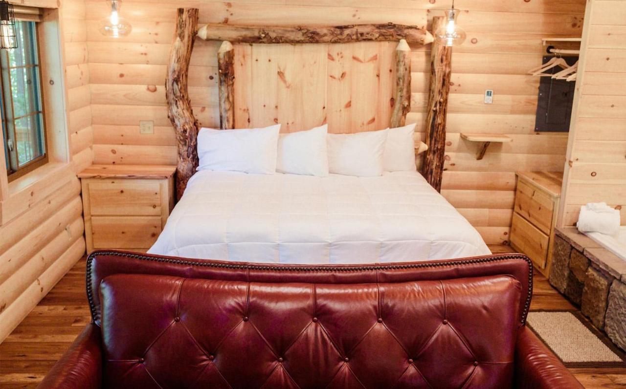 Cricket Hill Treehouse By Amish Country Lodging Millersburg Zewnętrze zdjęcie
