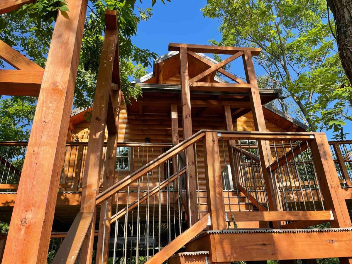 Cricket Hill Treehouse By Amish Country Lodging Millersburg Zewnętrze zdjęcie